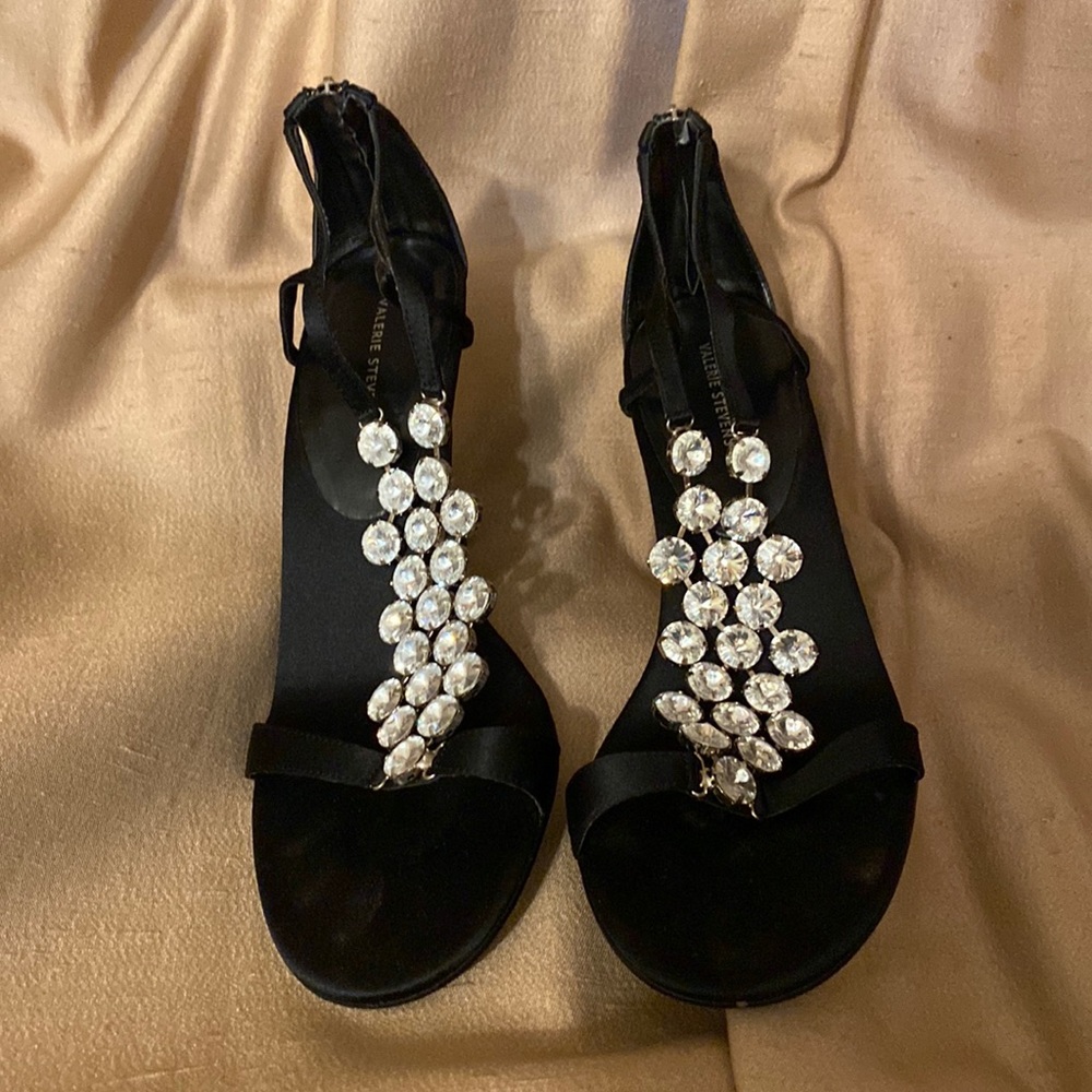 Women’s Zippered Heel Cloth Opened Toe Sandal with Rhinestones